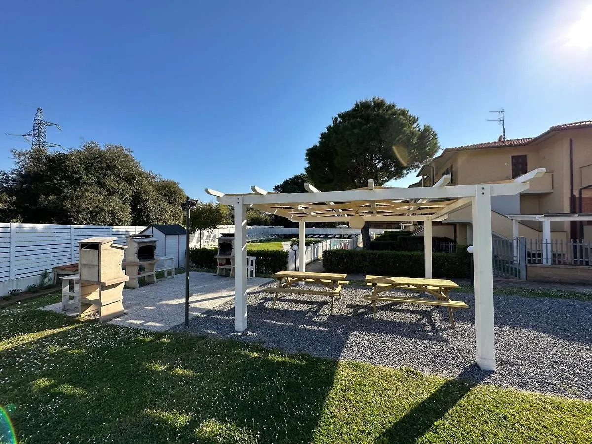 Apartment Villaggio Mietta Castiglioncello Italy